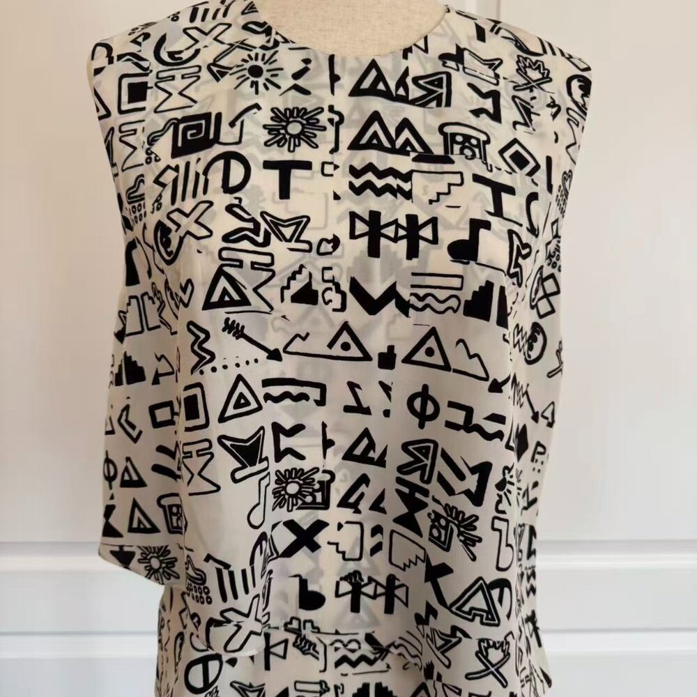100% Authentic Kenzo Black/White pattern Silk Top, Sz 40
